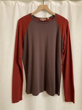 Rye 51 Men 100% Pima Cotton LongSleeve Raglan Crewneck Shirt Brown Rust Sleeves